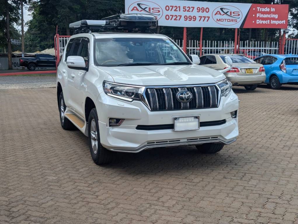 Toyota Land Cruiser Prado 2018 White