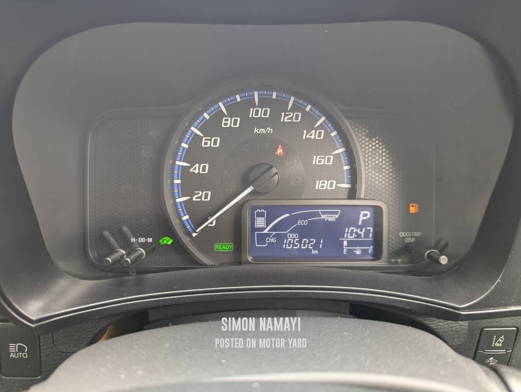 Toyota Succeed 2018 Silver