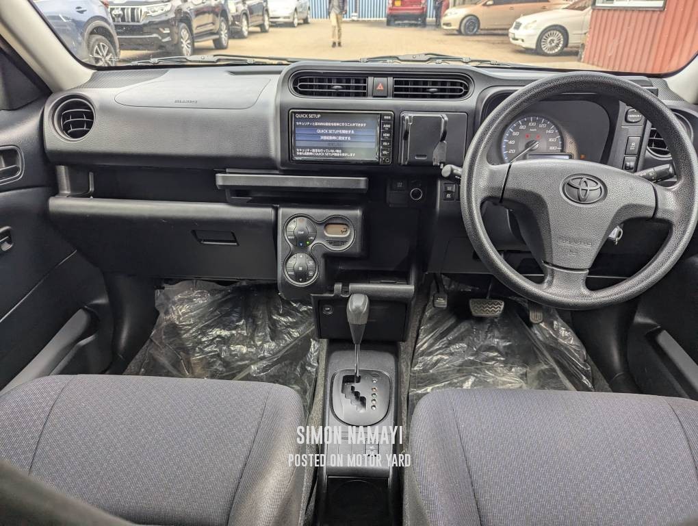 Toyota Succeed 2018 Silver