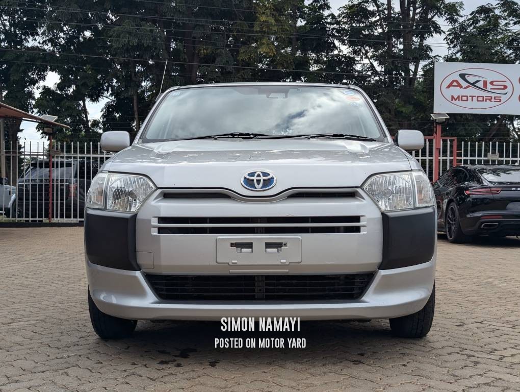 Toyota Succeed 2018 Silver