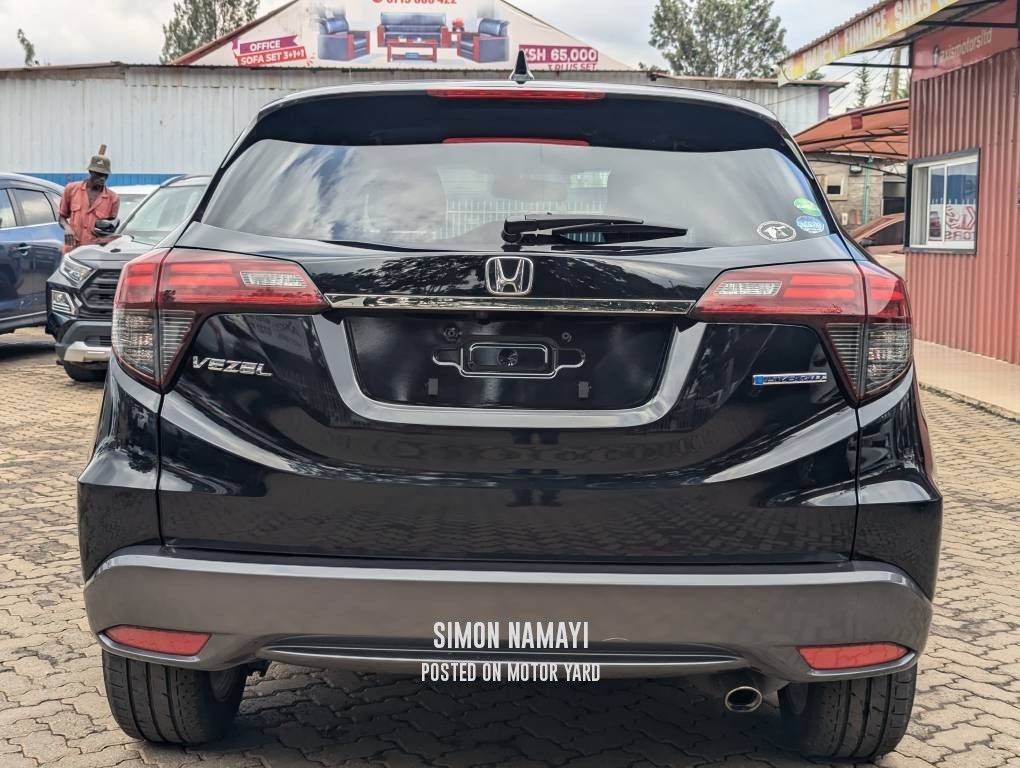Honda Vezel 2018 Black