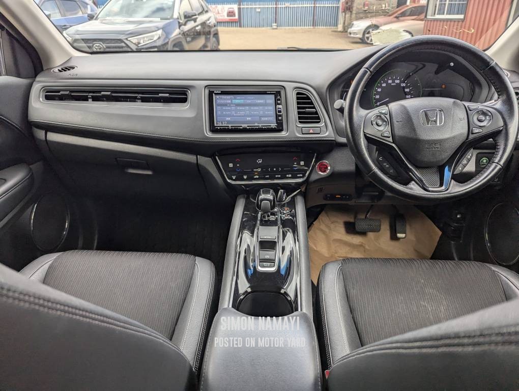 Honda Vezel 2018 Black