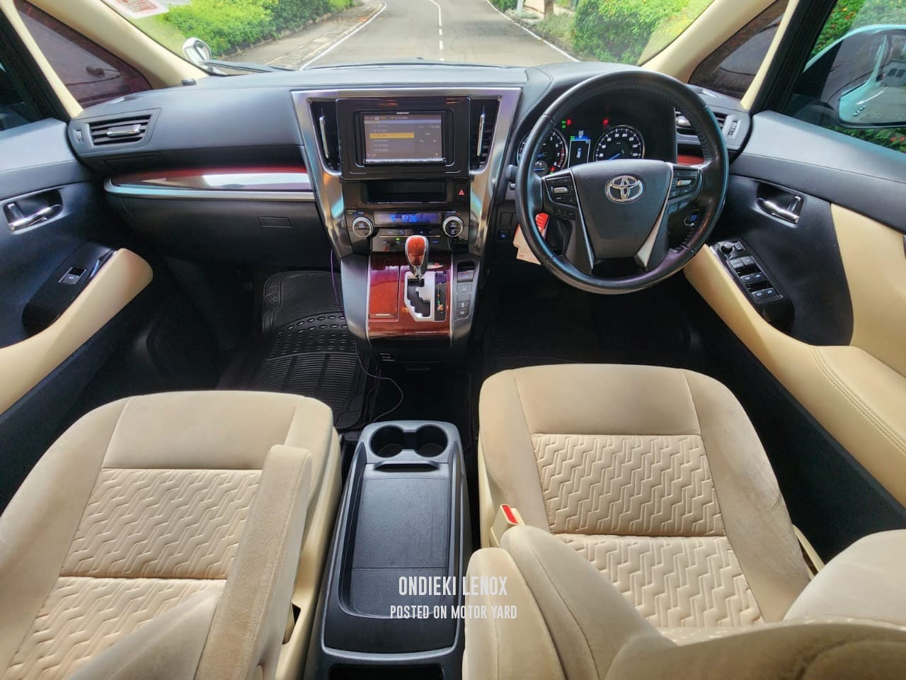 Toyota Alphard 2017 White