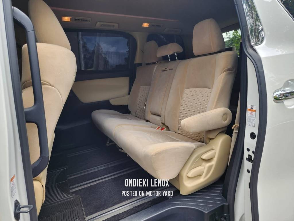 Toyota Alphard 2017 White