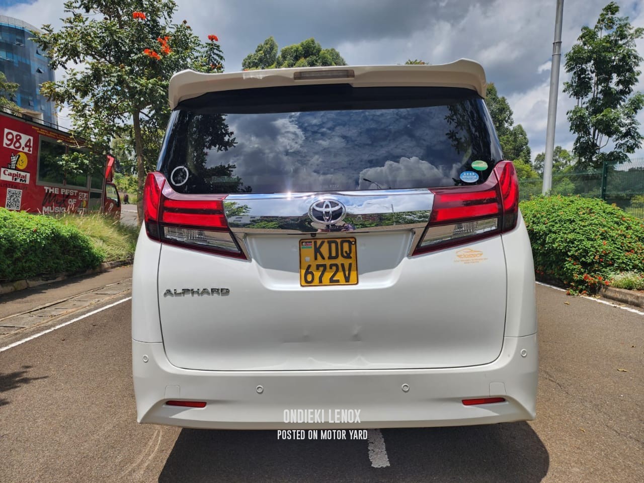 Toyota Alphard 2017 White