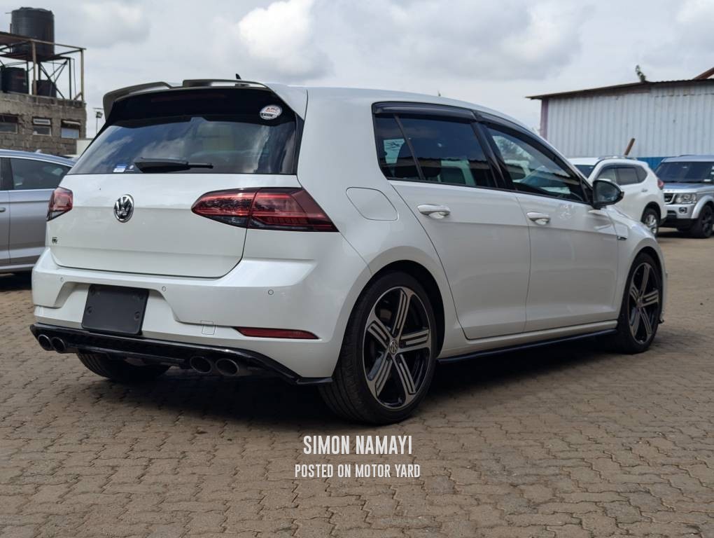 Volkswagen Golf 2018 White