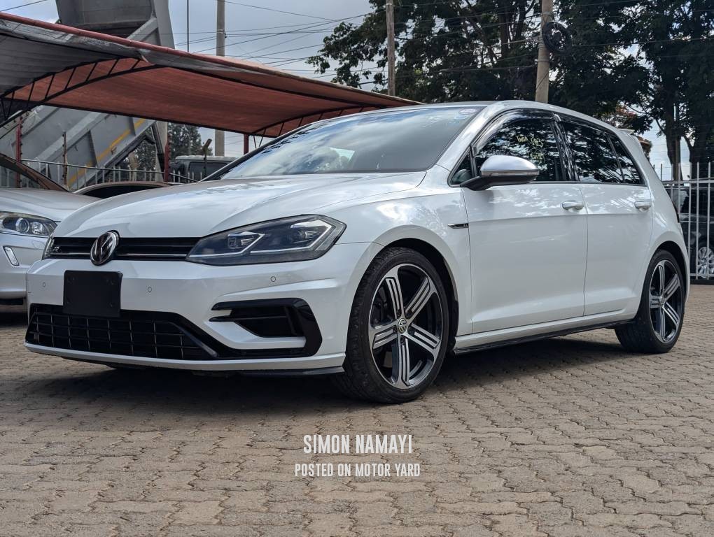 Volkswagen Golf 2018 White