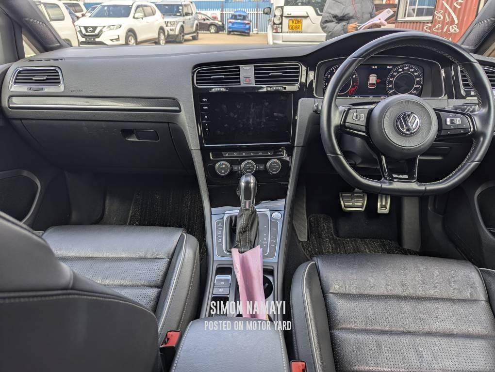 Volkswagen Golf 2018 White