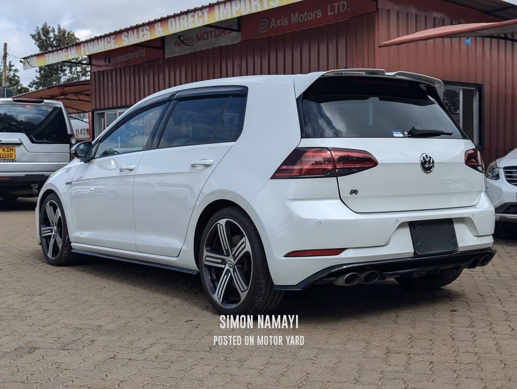 Volkswagen Golf 2018 White