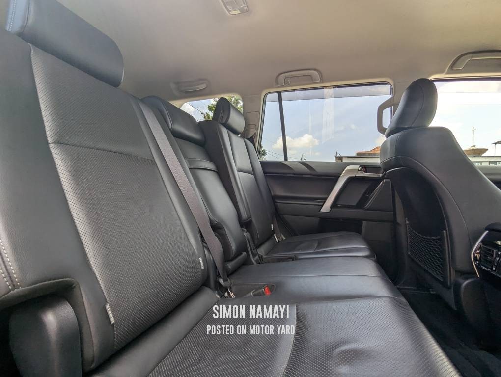 Toyota Land Cruiser Prado 2018 Black