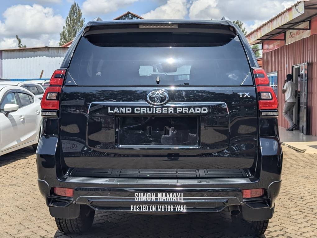 Toyota Land Cruiser Prado 2018 Black