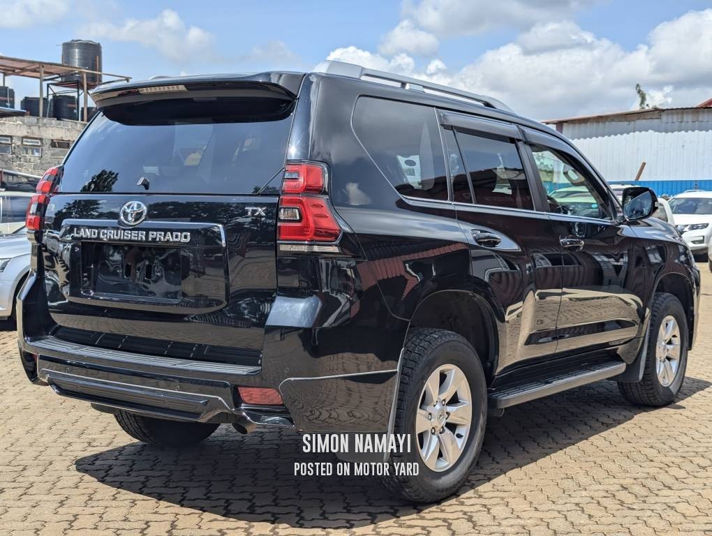 Toyota Land Cruiser Prado 2018 Black