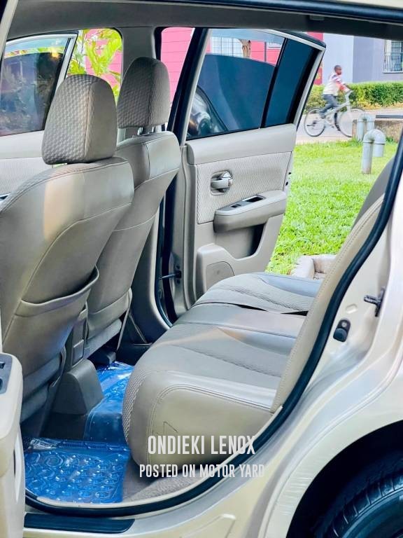 Nissan Tiida 2010 Other