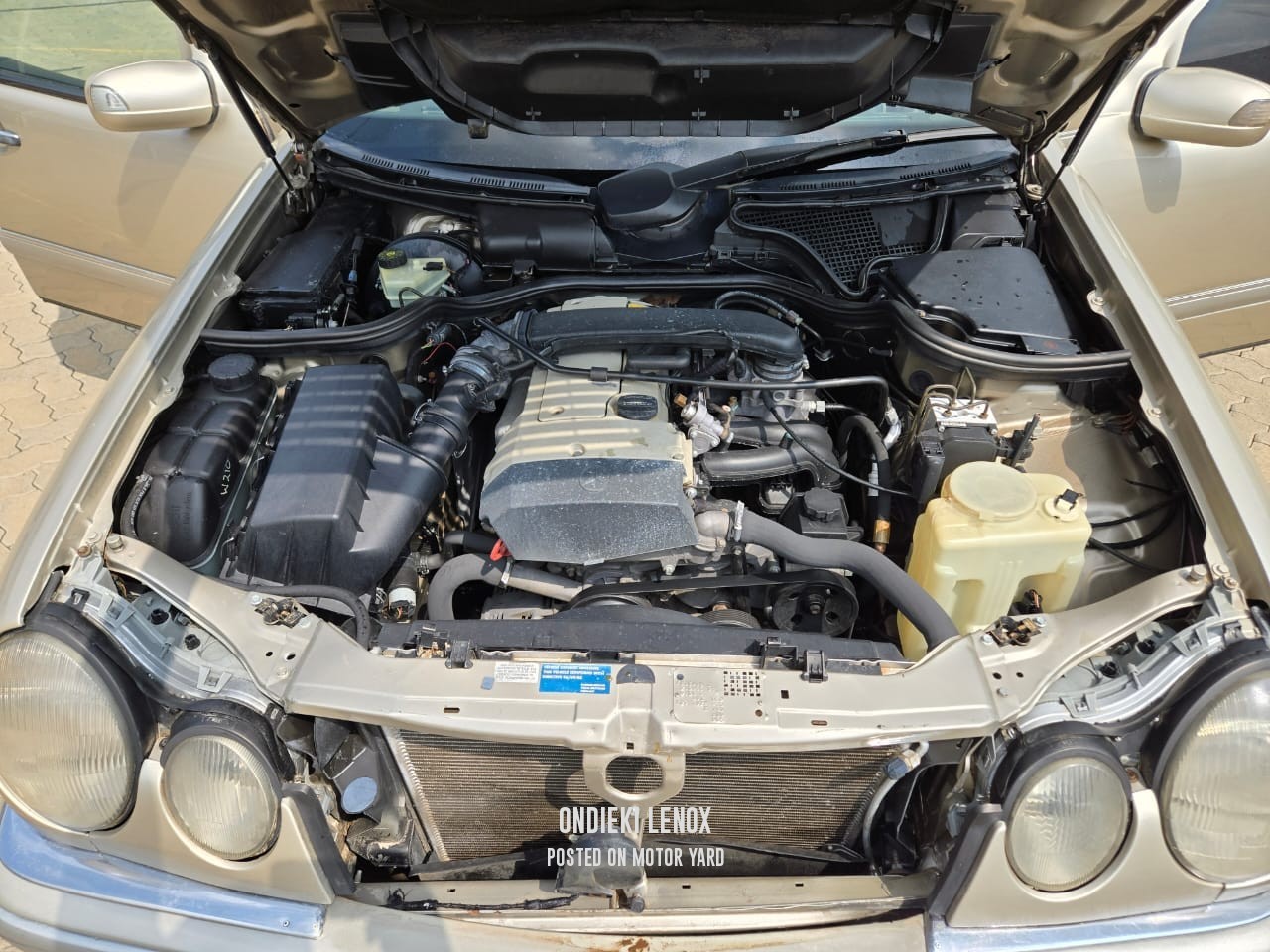 Mercedes-Benz E200 2002 Other