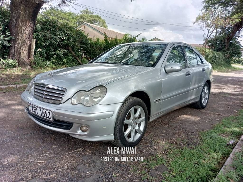 Mercedes-Benz C180 2005 Silver
