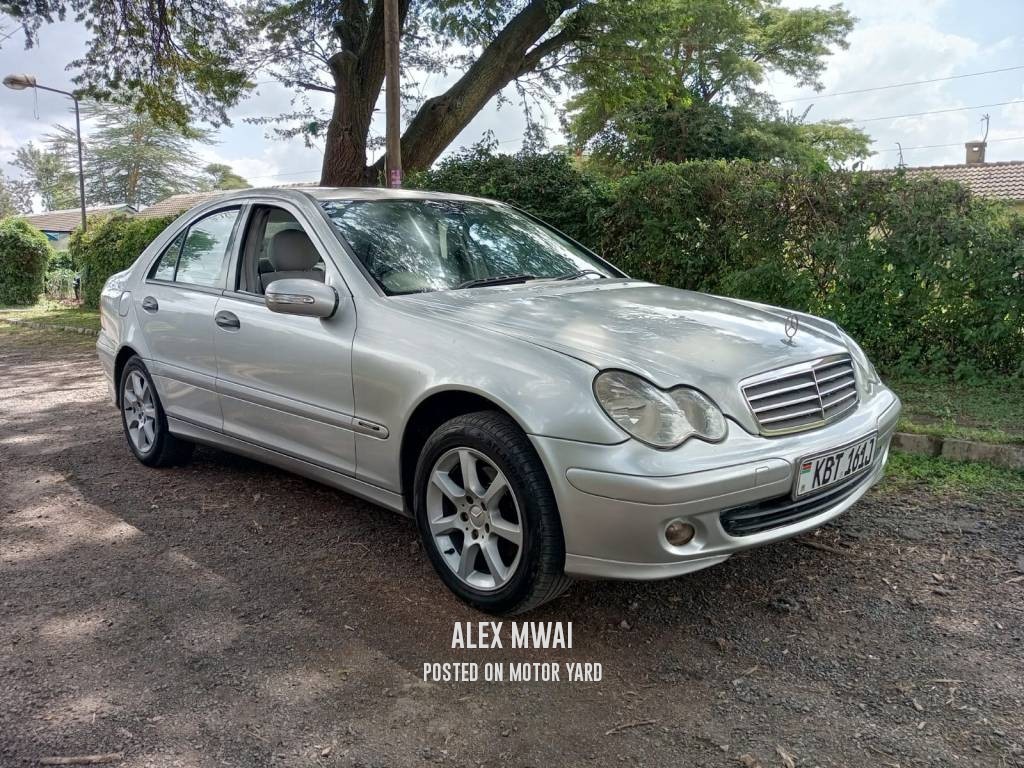 Mercedes-Benz C180 2005 Silver