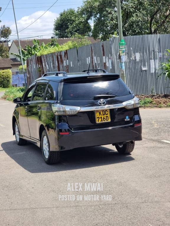 Toyota Wish 2014 Black