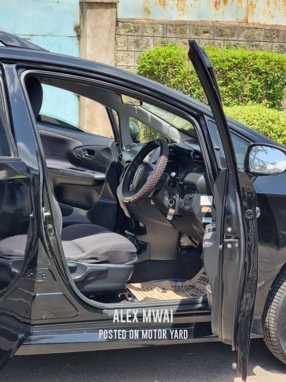 Toyota Wish 2014 Black