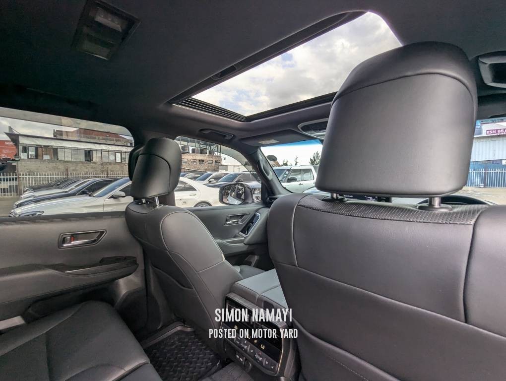 Toyota Land Cruiser Prado 2022 White