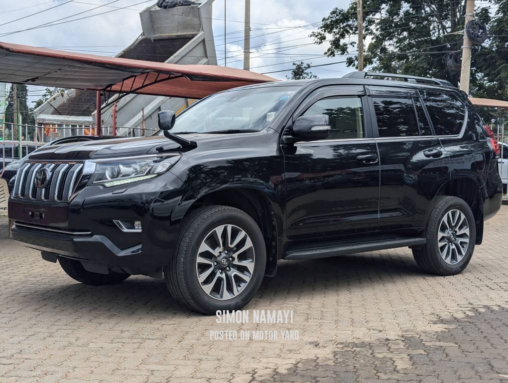 Toyota Land Cruiser Prado 2021 Black