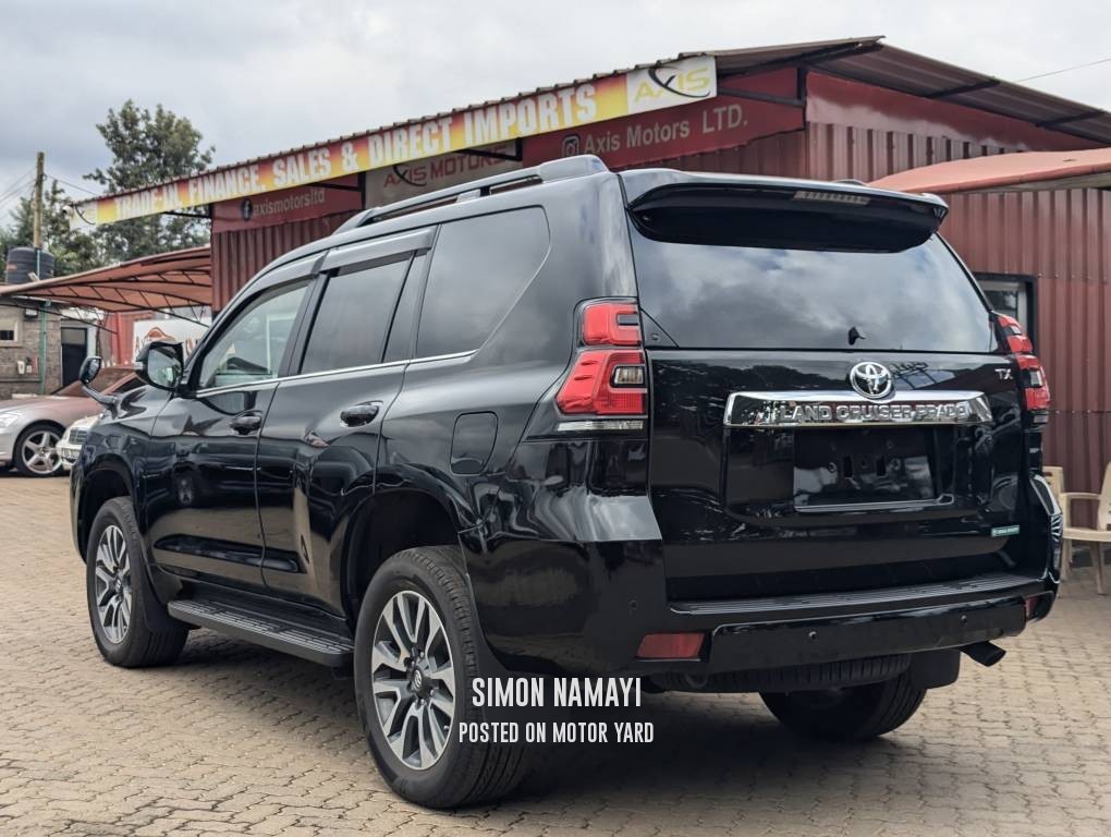 Toyota Land Cruiser Prado 2021 Black