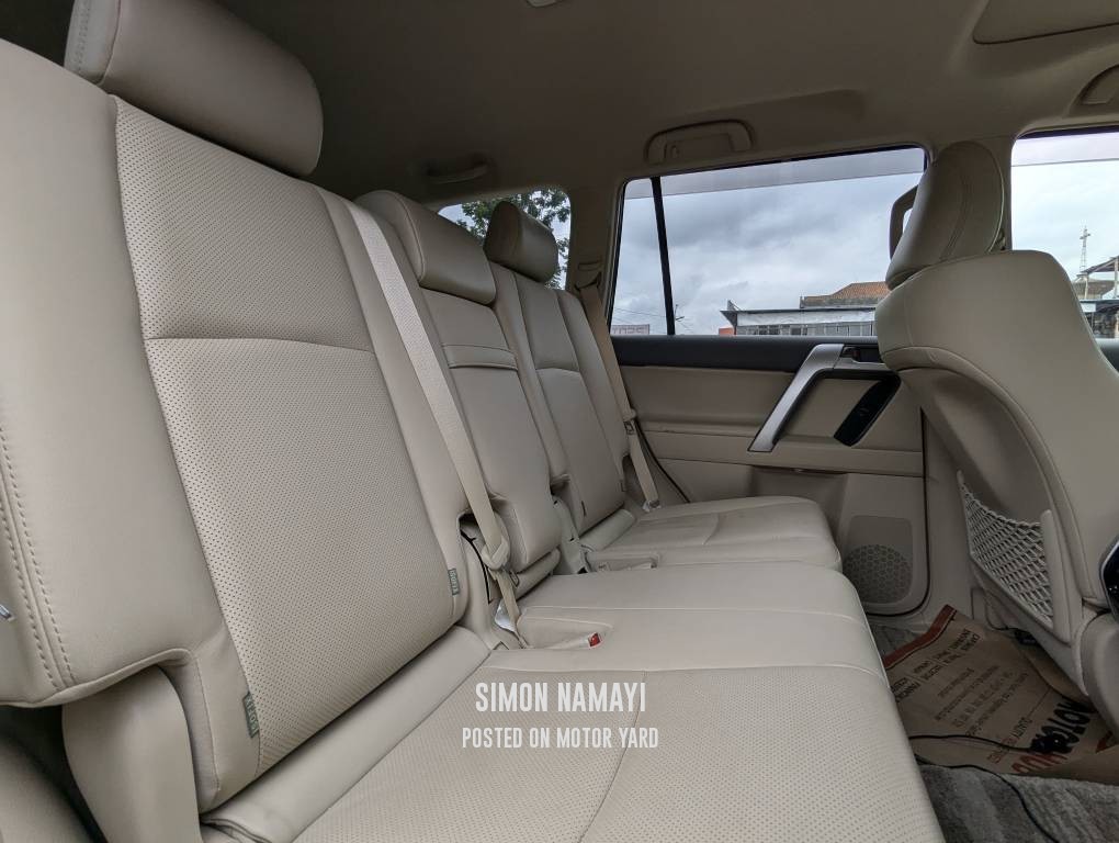 Toyota Land Cruiser Prado 2021 Black