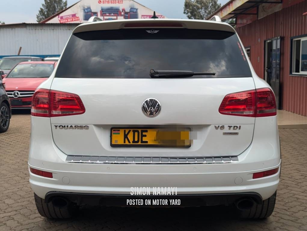 Volkswagen Touareg 2014 White