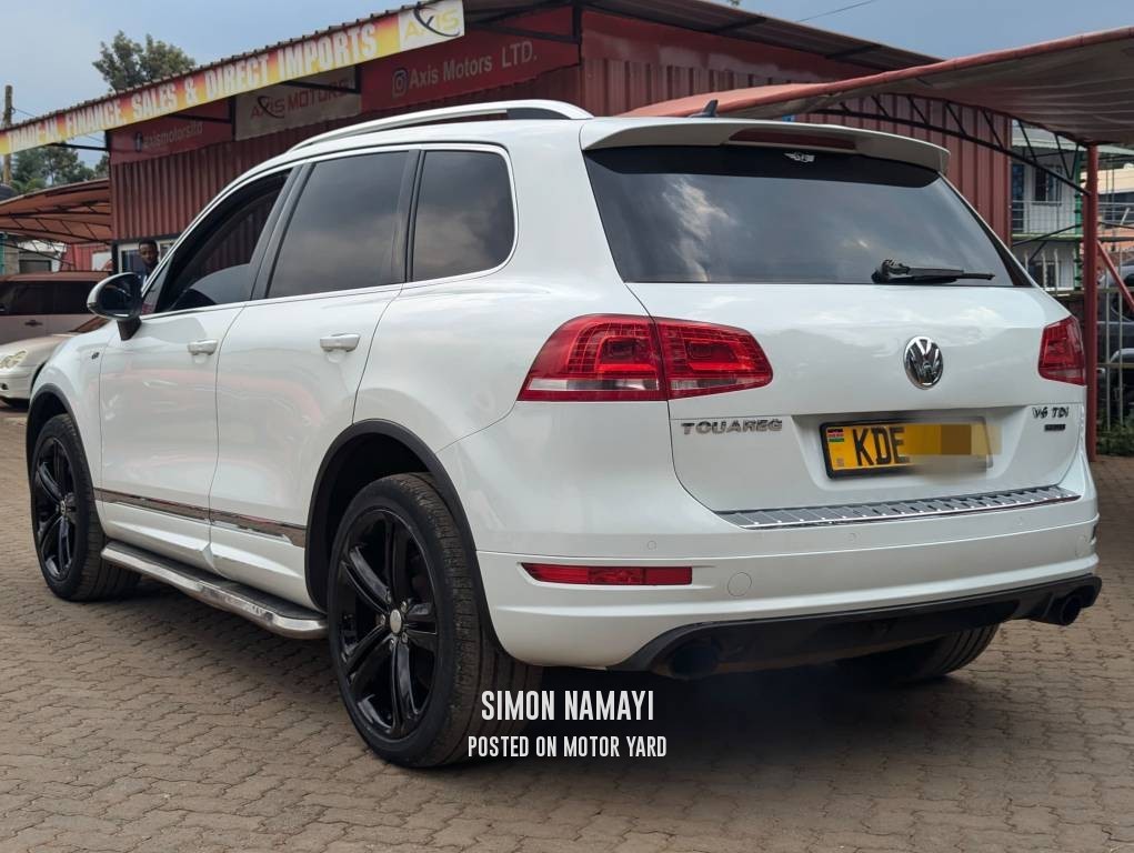 Volkswagen Touareg 2014 White