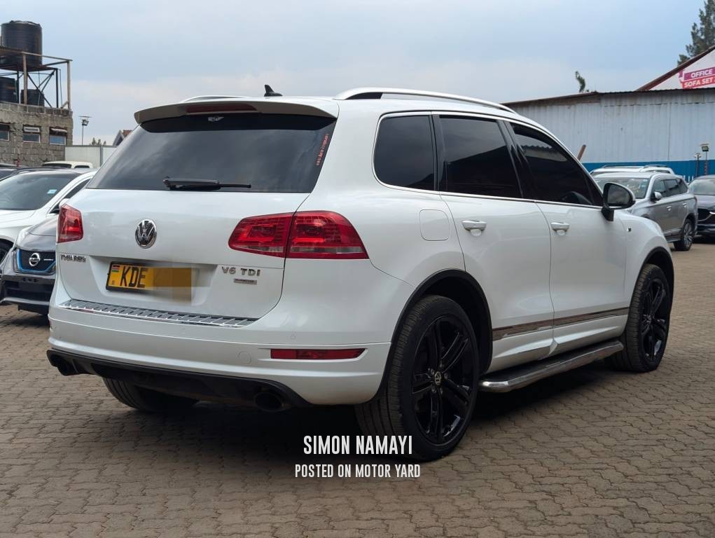 Volkswagen Touareg 2014 White