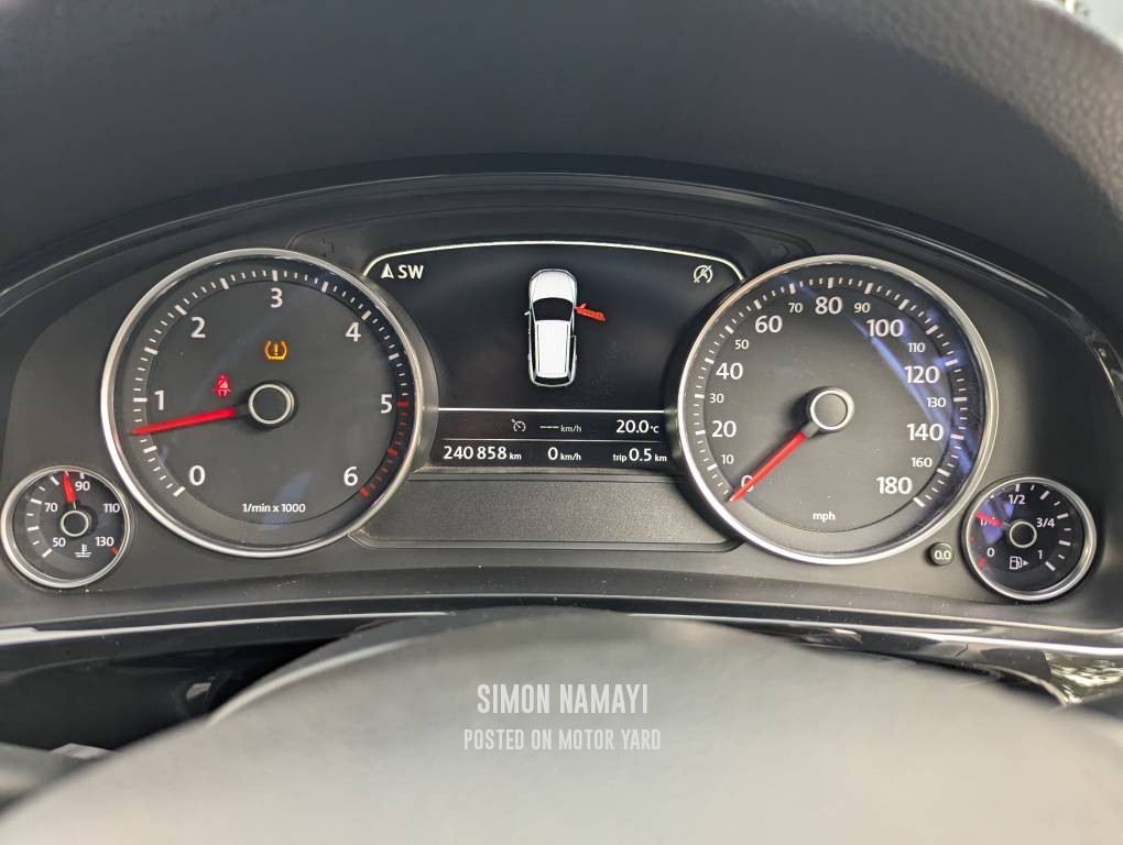 Volkswagen Touareg 2014 White