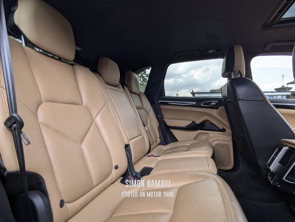 Porsche Cayenne 2018 Black