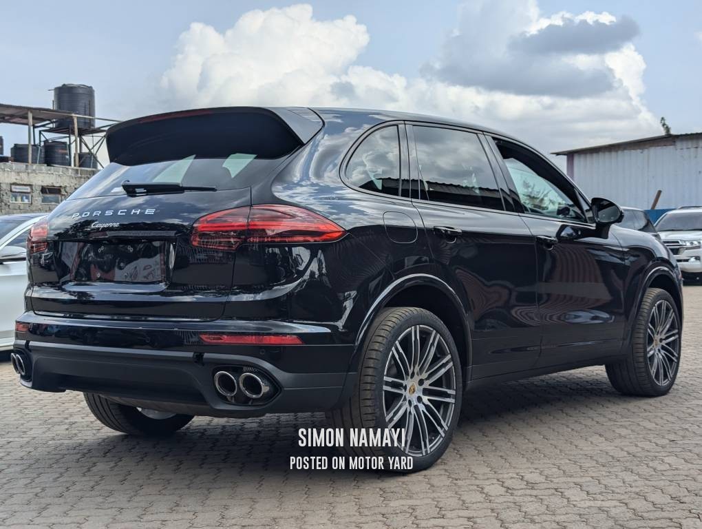 Porsche Cayenne 2018 Black
