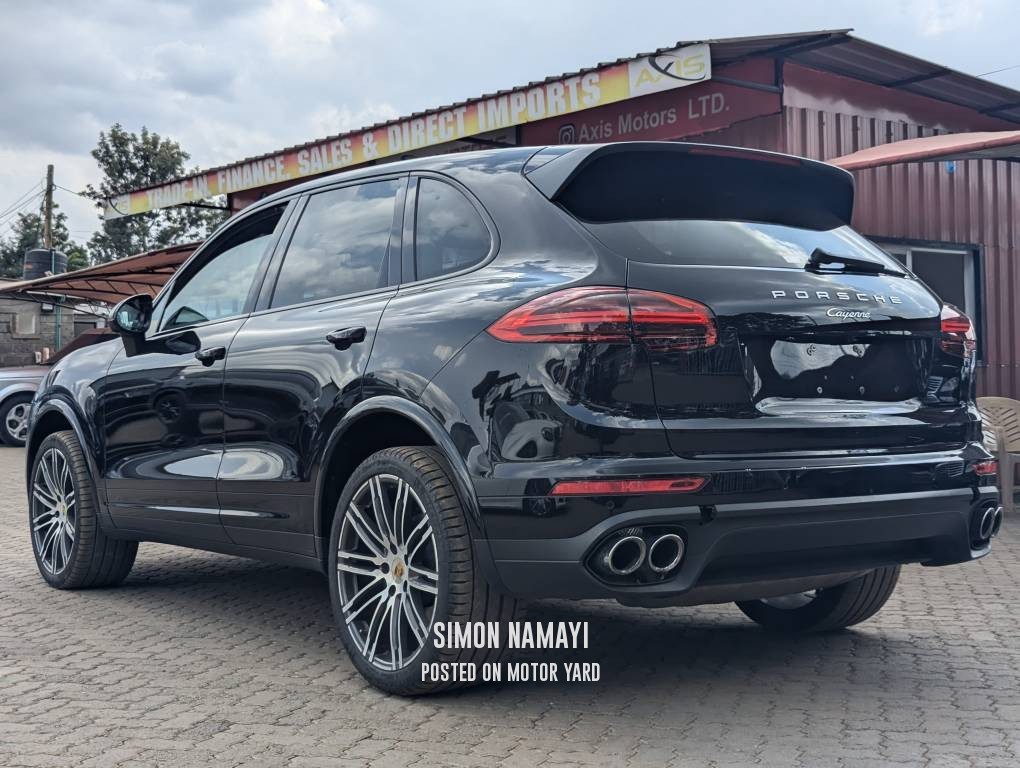 Porsche Cayenne 2018 Black