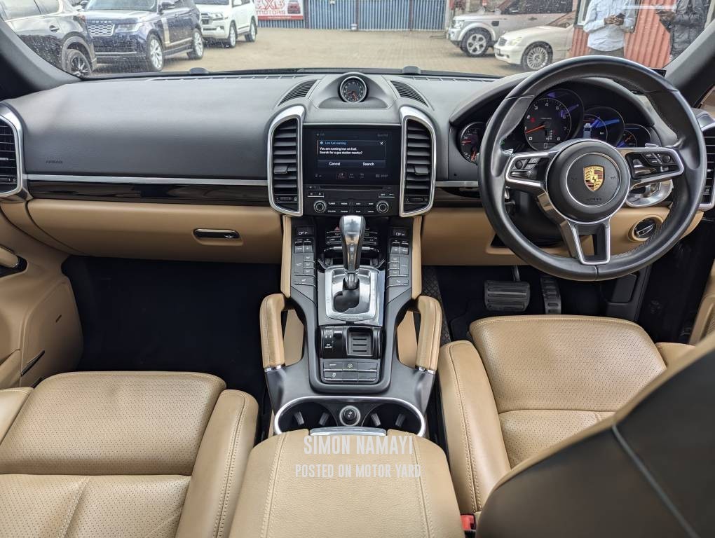 Porsche Cayenne 2018 Black
