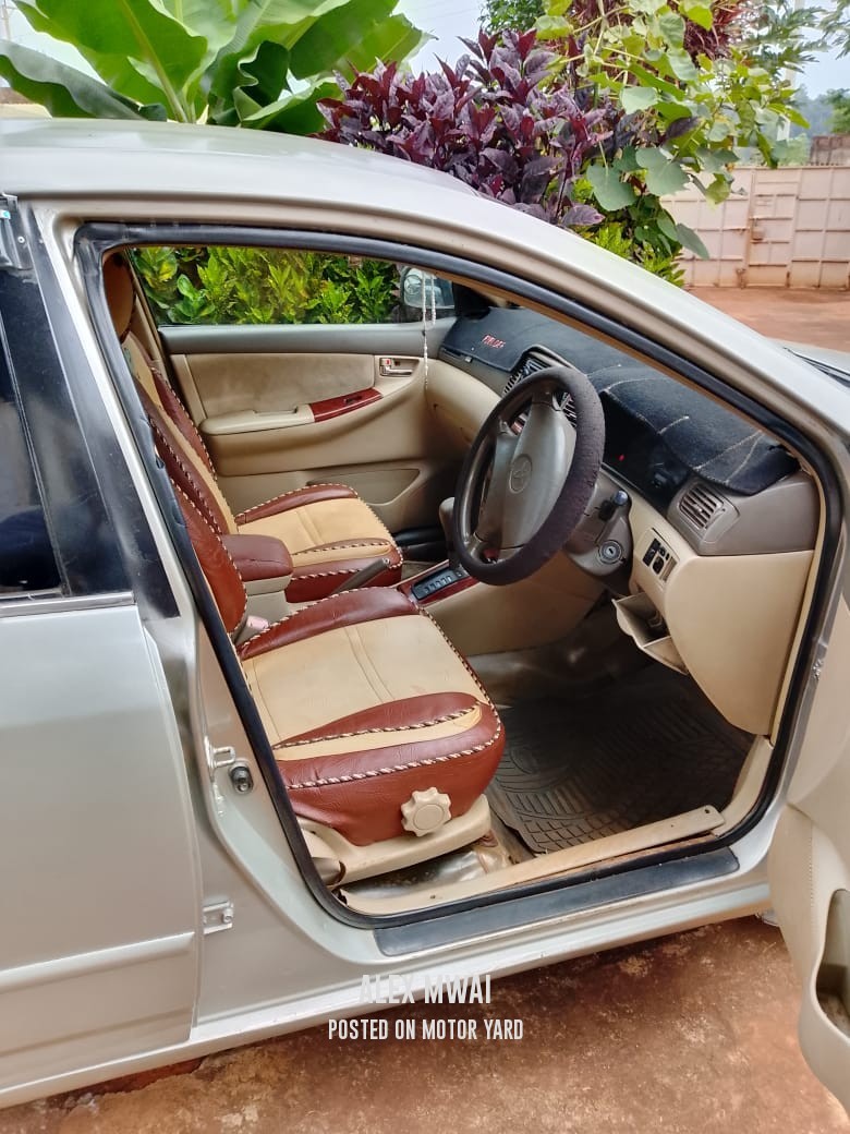 Toyota NZE 2013 Silver