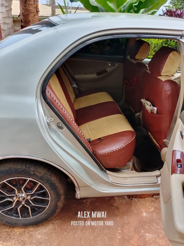 Toyota NZE 2013 Silver