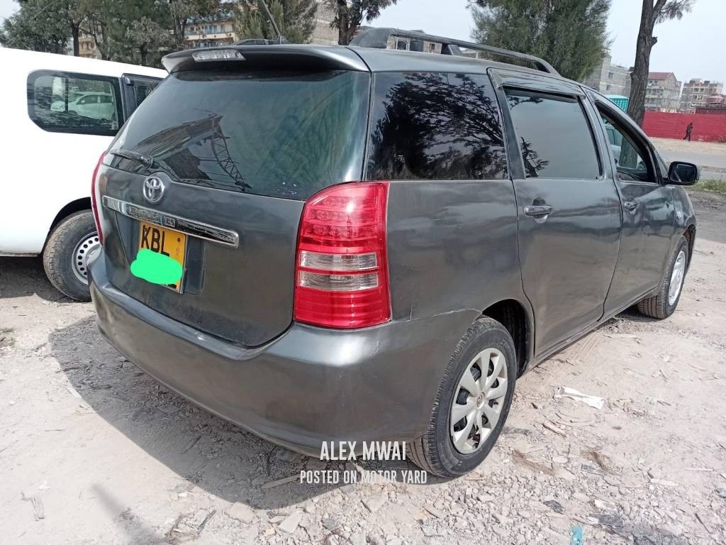 Toyota Wish 2015 Grey