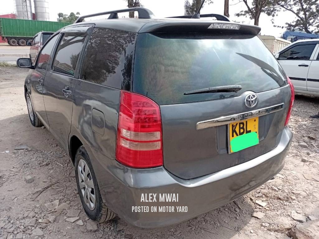 Toyota Wish 2015 Grey