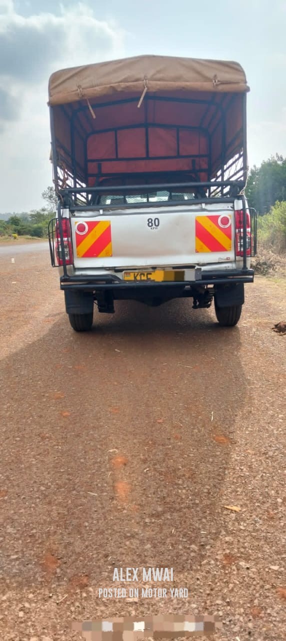 Toyota Hilux 2008 Silver