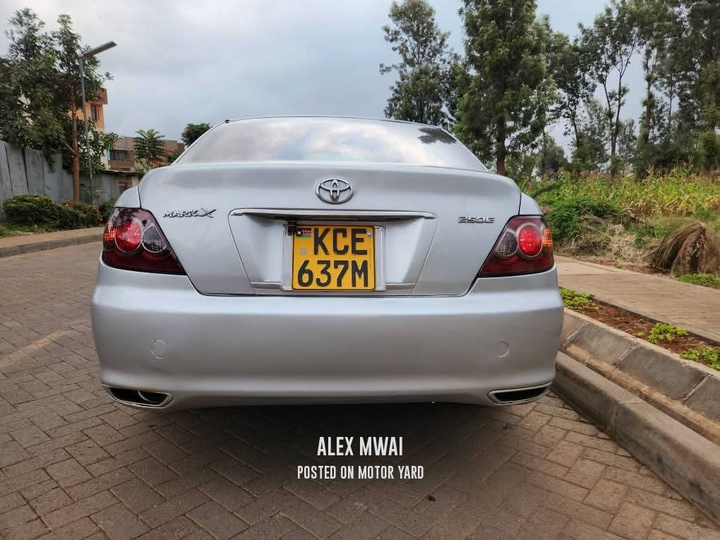 Toyota Mark X 2017 Silver