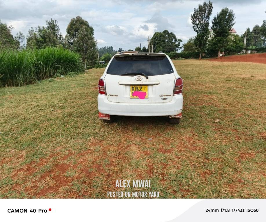 Toyota Fielder 2017 Silver