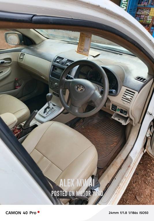 Toyota Fielder 2017 Silver