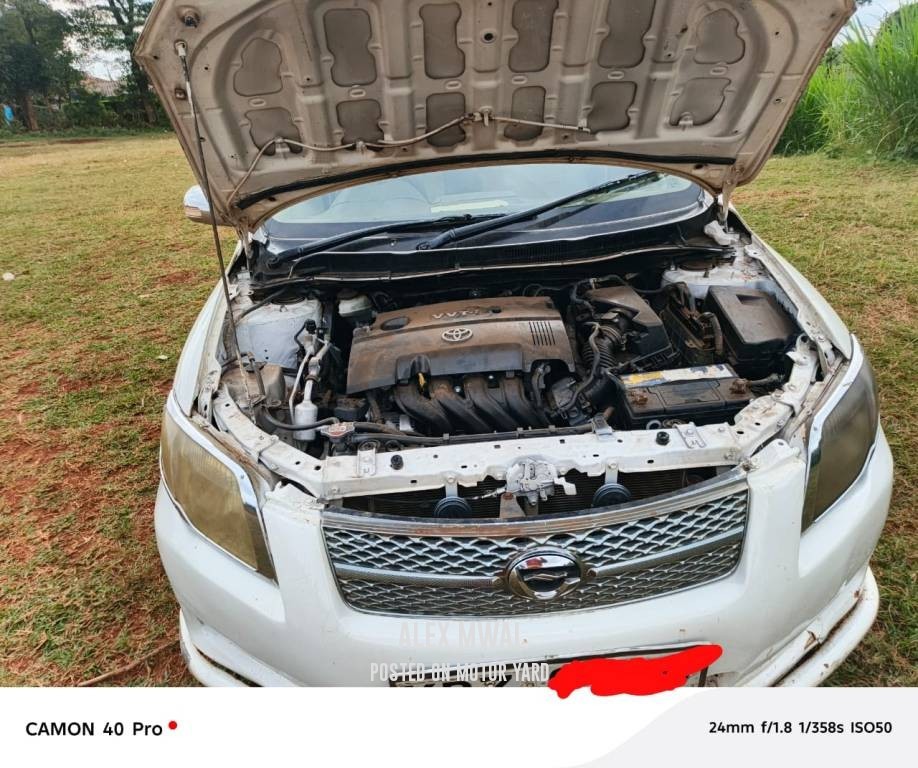 Toyota Fielder 2017 Silver