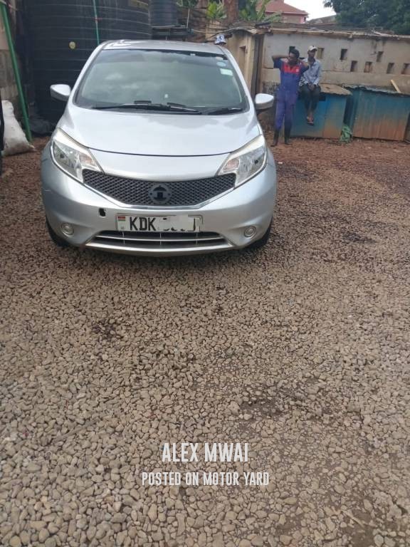Nissan Note 2015 Silver