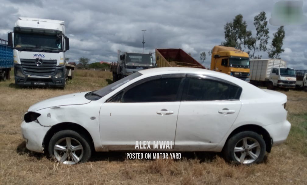Mazda Axela 2008 White