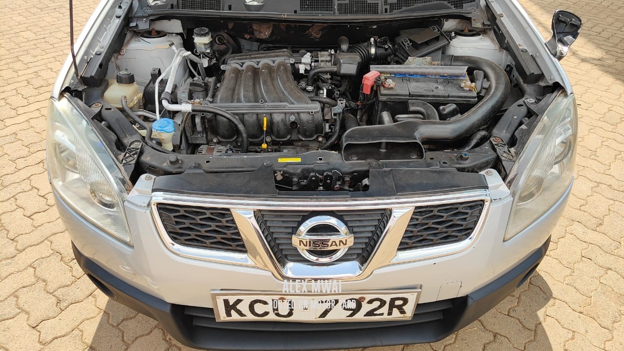 Nissan Dualis 2012 Gold