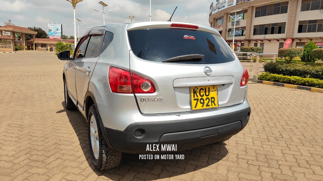 Nissan Dualis 2012 Gold