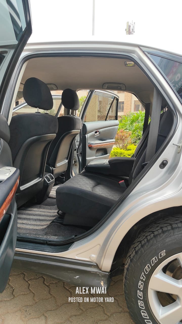 Toyota Harrier 2012 Silver