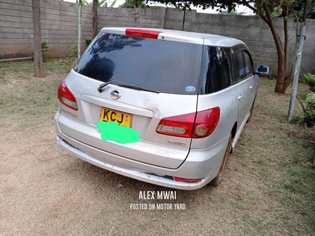 Nissan Wingroad 2011 Silver