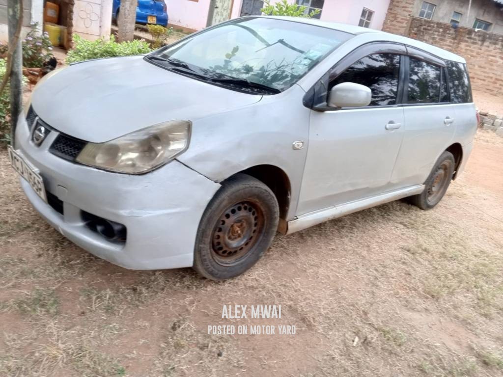 Nissan Wingroad 2011 Silver
